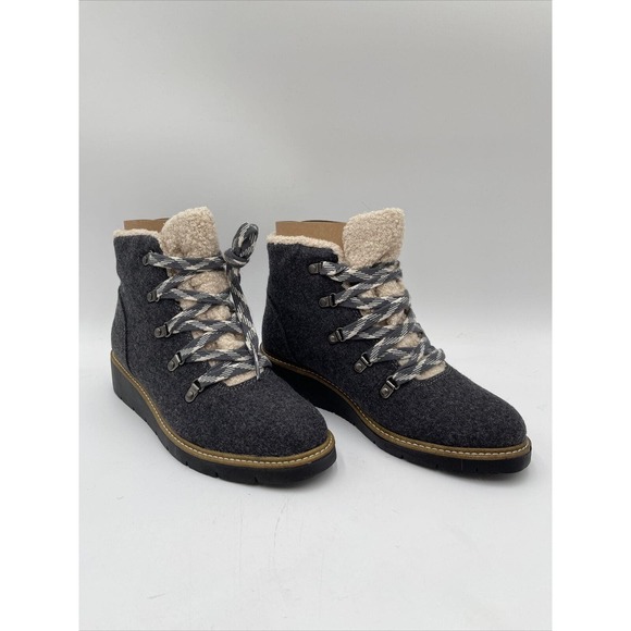 NWB Dr. Scholl's Shoes womens So Cozy Ankle Boot, Grey Size 7M - Picture 1 of 5